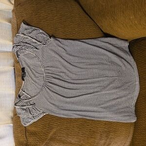 XXI (Forever 21) top SZ M